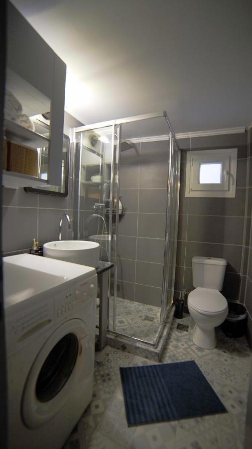 D16 Athens Apartment - 5' Mins To Petralona Metro Buitenkant foto