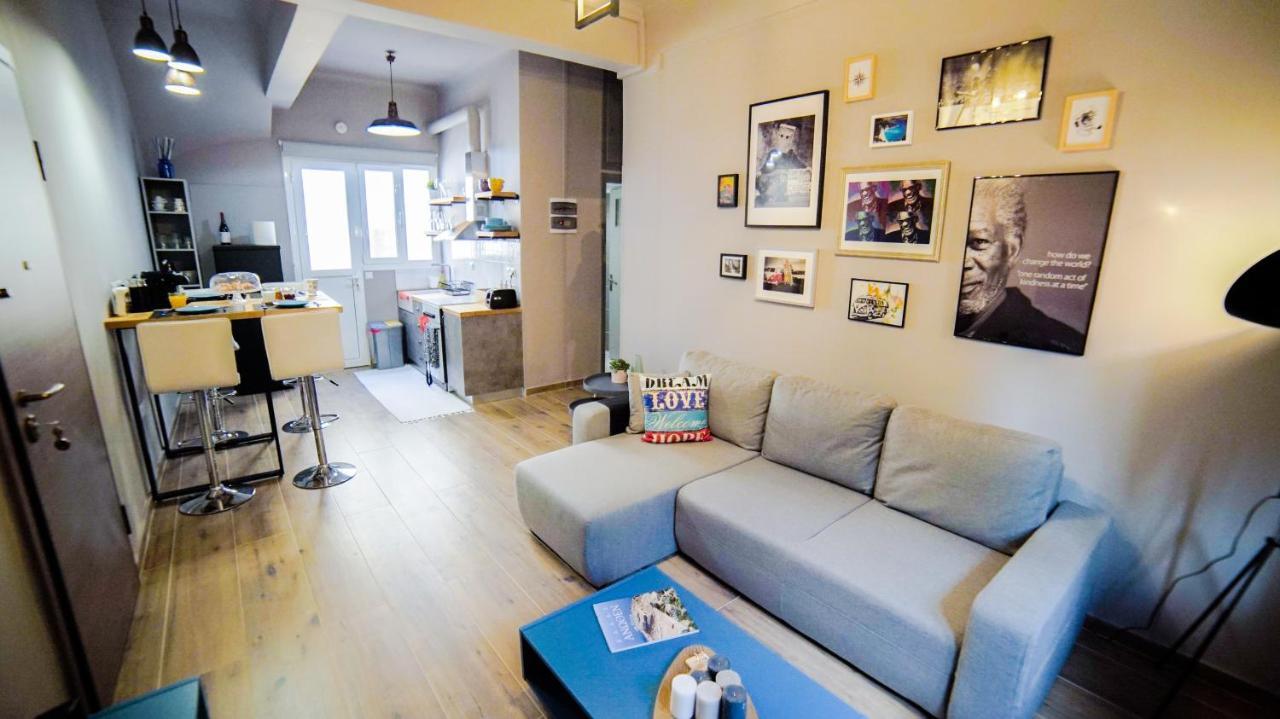 D16 Athens Apartment - 5' Mins To Petralona Metro Buitenkant foto